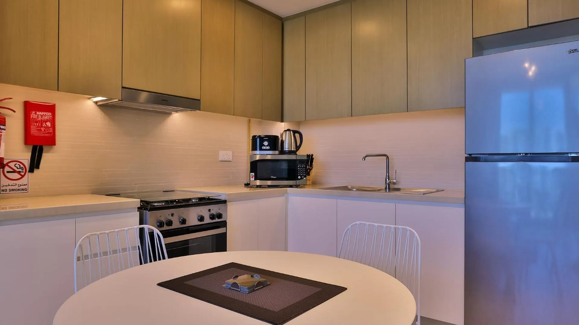 Luxurious Apartments Dubai Marina Views Pool Gym By Sojo Stay