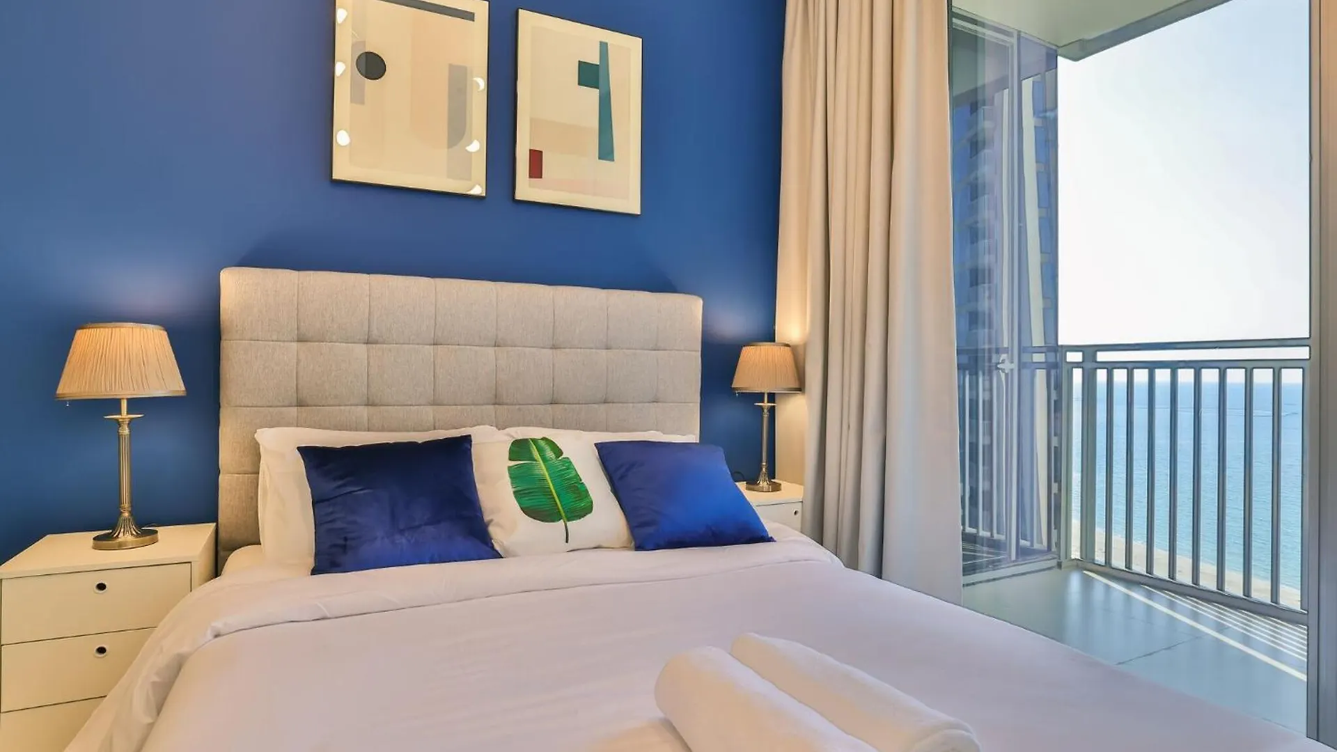 Luxurious Apartments Dubai Marina Views Pool Gym By Sojo Stay 0*,  United Arab Emirates